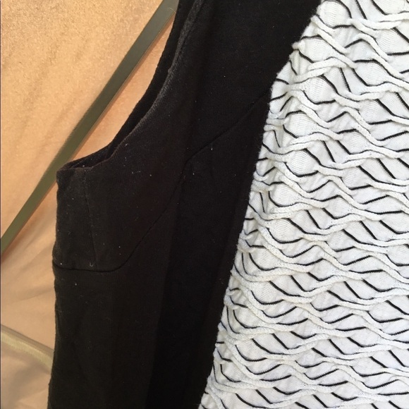 LIZ Claiborne black white large Tank - Picture 12 of 16